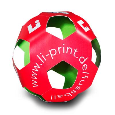 Fußball aus Karton