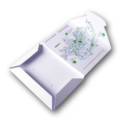 Weiße A6 Mappe mit 3 Laschen und Landkarte
